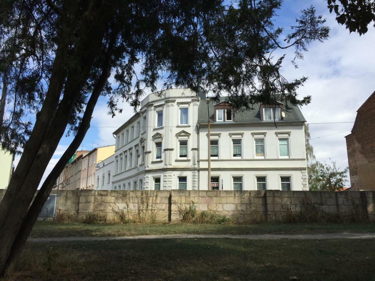 Apartments Am Park Naumburg  Eksteriør billede